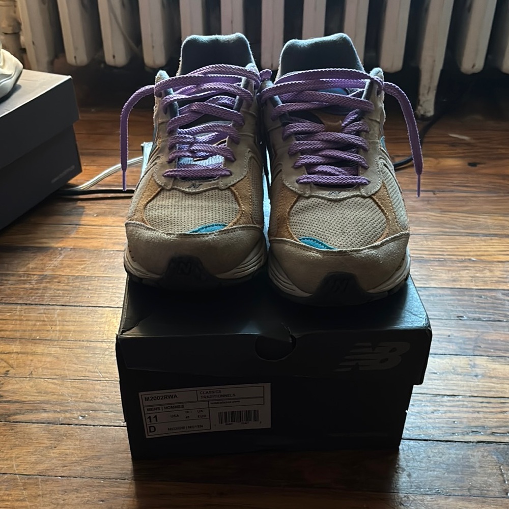 New Balance Beige Sneakers with Purple Laces
